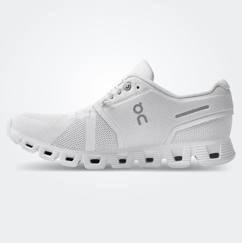 On Cloud 5 Women'S Shoes - White Athletic Sneakers for Women'S Wear - No Additional Specifications Provided